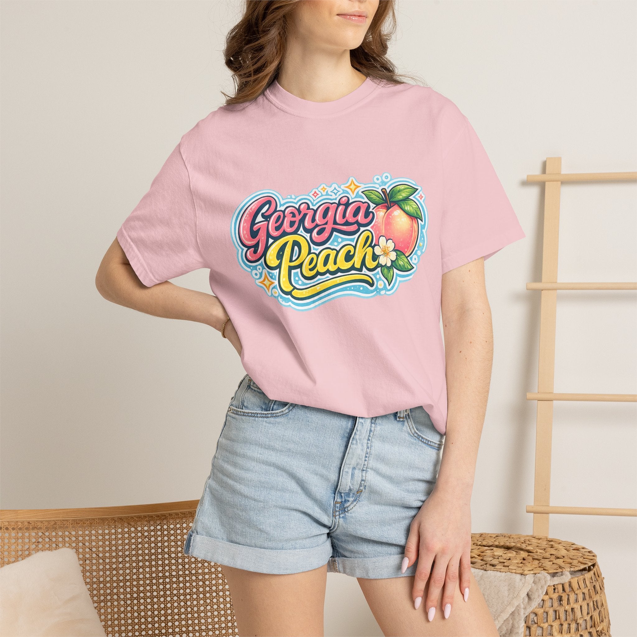 Georgia Peach Retro Illustration T-shirt | Vintage Peach Graphic