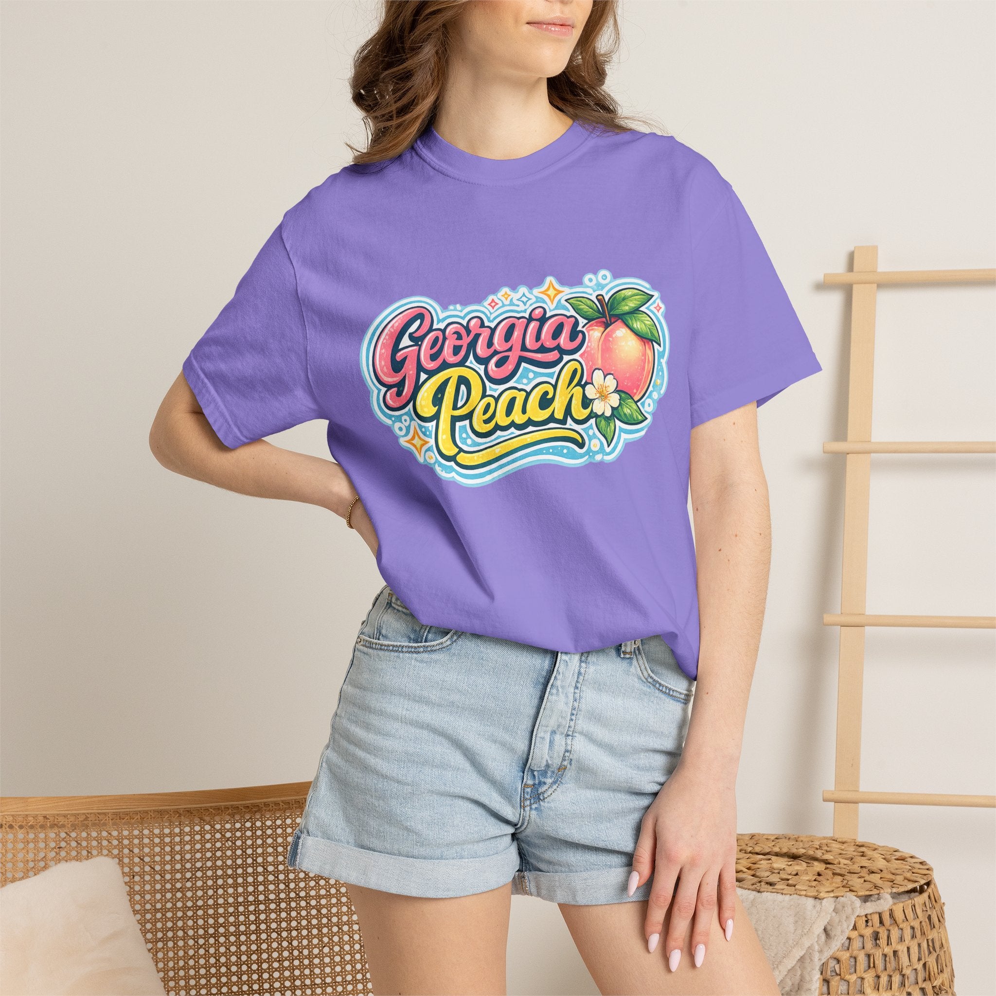Georgia Peach Retro Illustration T-shirt | Vintage Peach Graphic